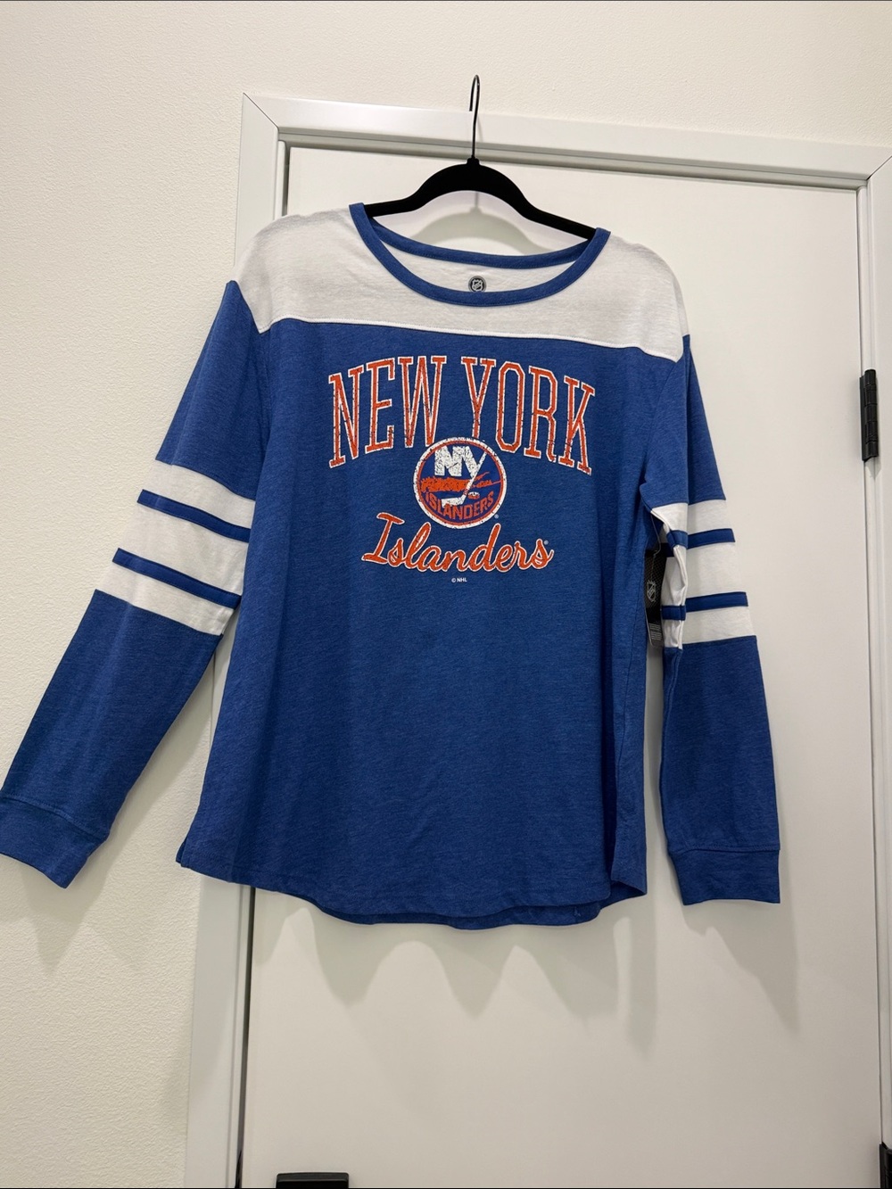 NHL New York Islanders Blue & White Long-Sleeve Tee NWT